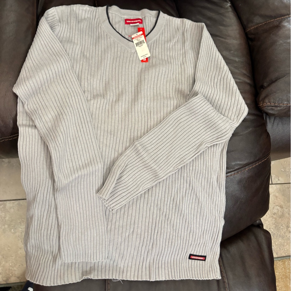 UNIONBAY Light Gray Ribbed V neck Sweater